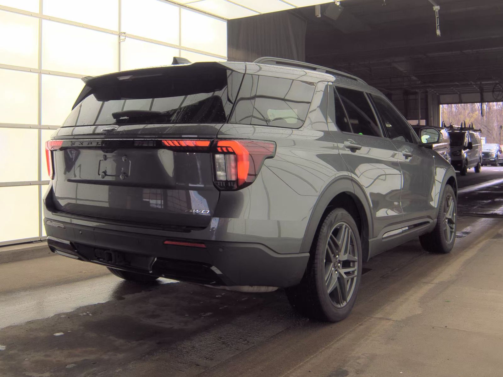 FORD EXPLORER - 6