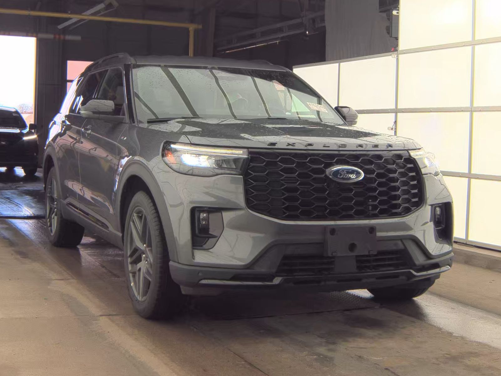 FORD EXPLORER - 5
