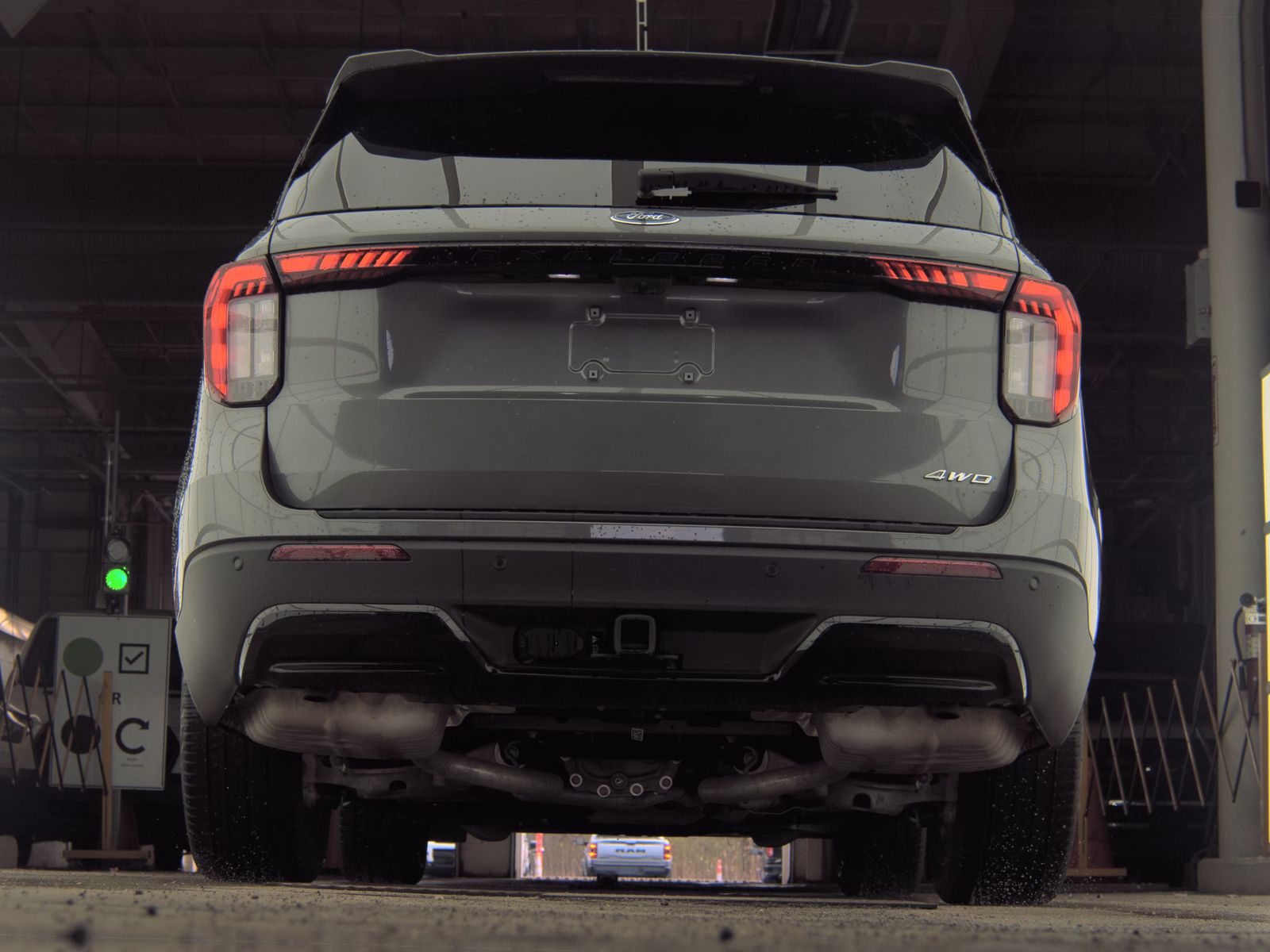 FORD EXPLORER - 8