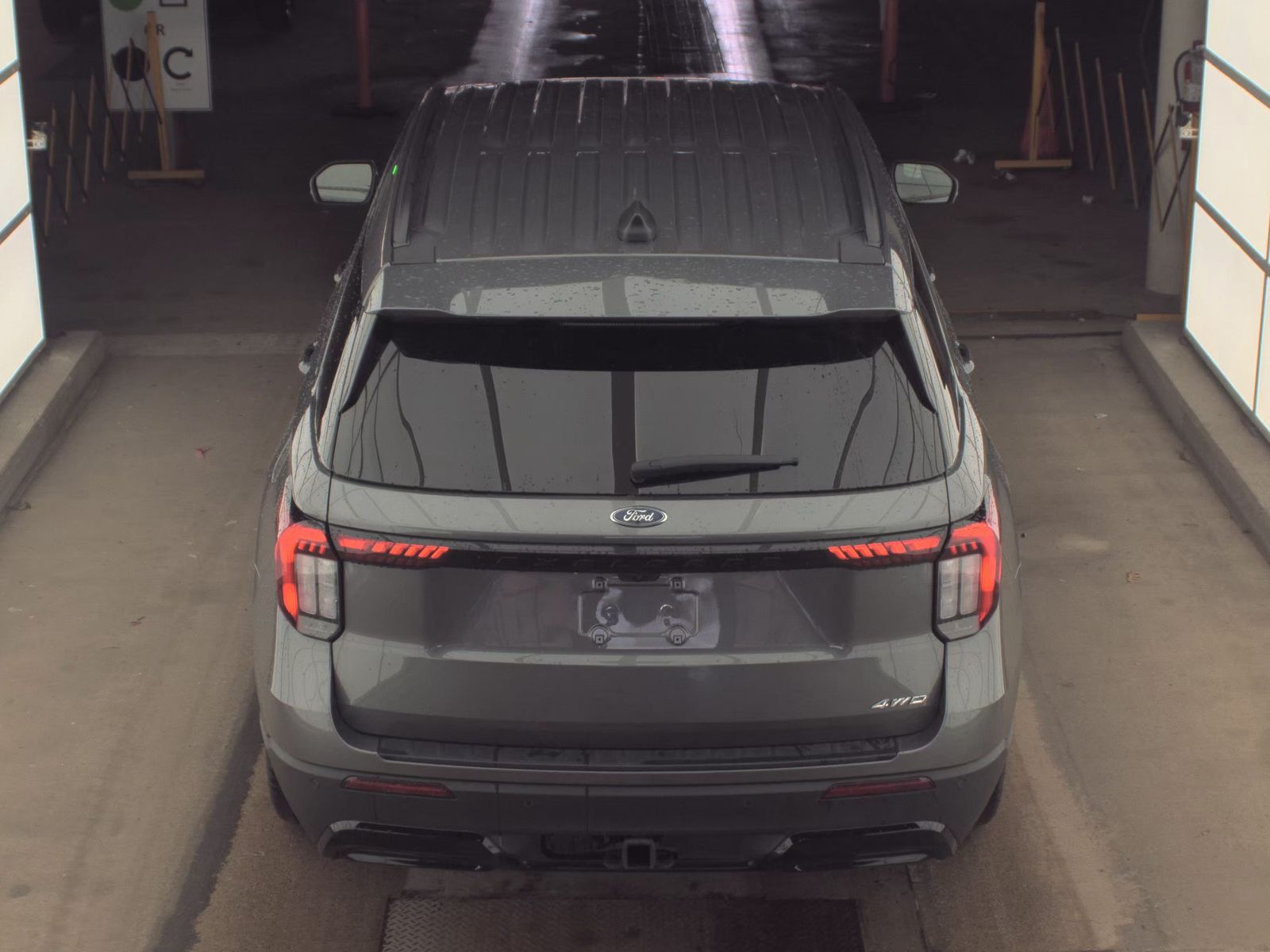 FORD EXPLORER - 7