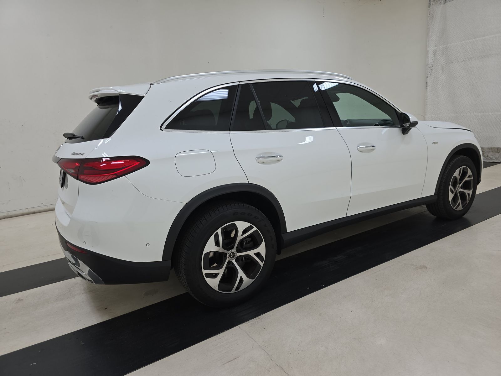 MERCEDES-BENZ GLC - 5