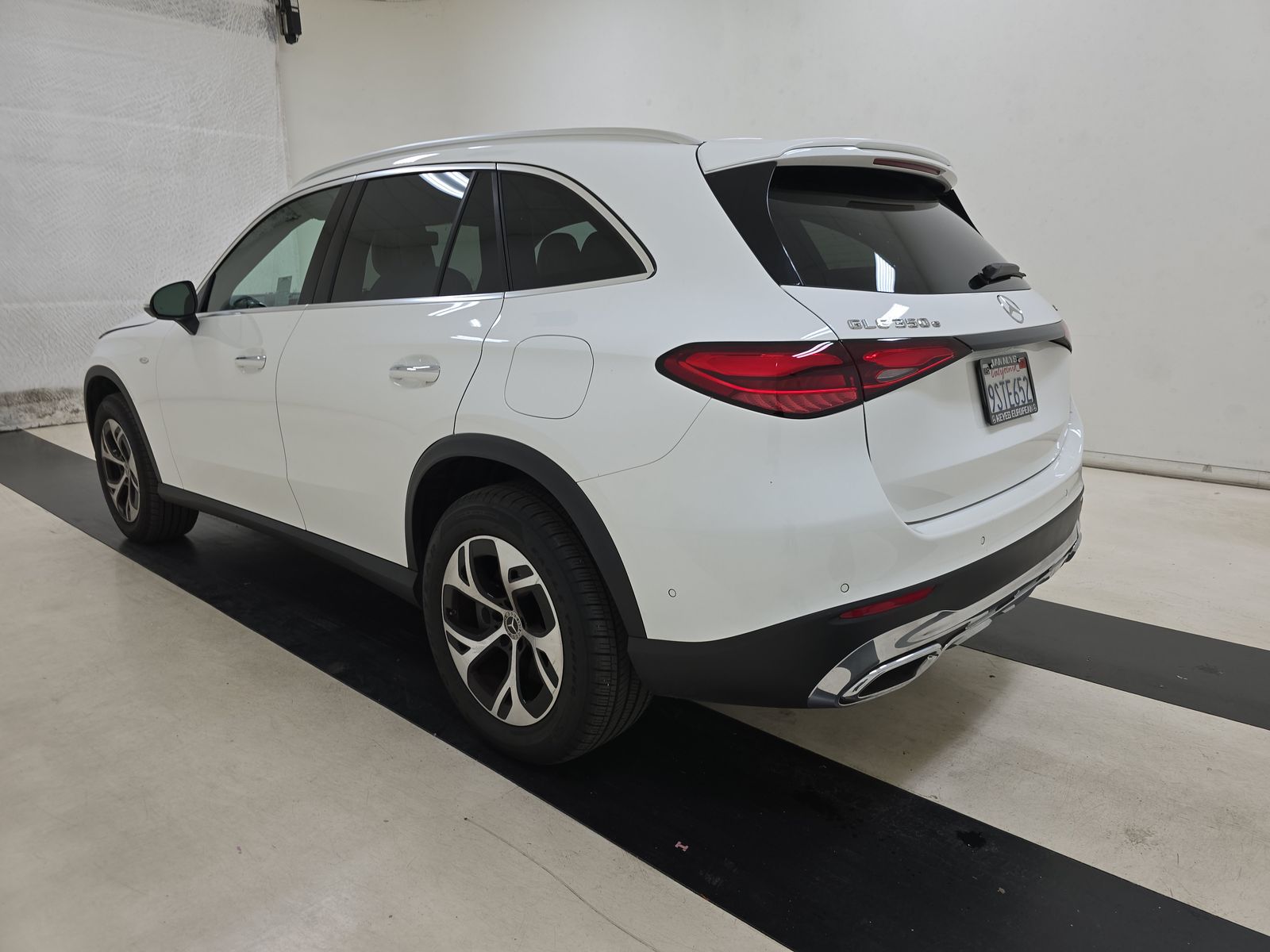 MERCEDES-BENZ GLC - 7