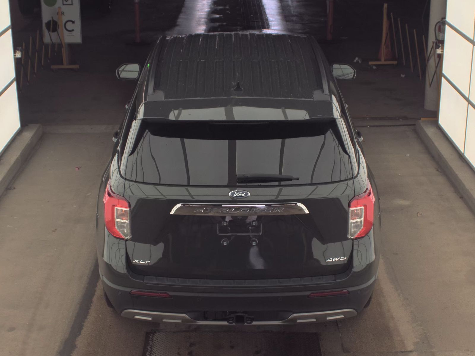 FORD EXPLORER - 7