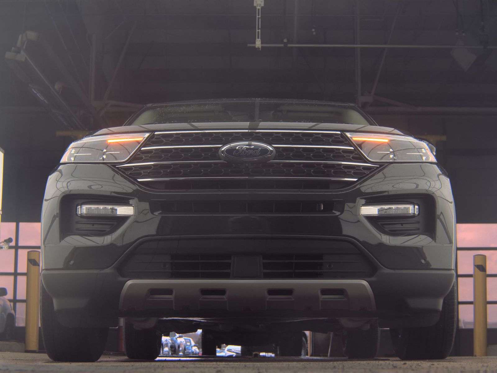 FORD EXPLORER - 4