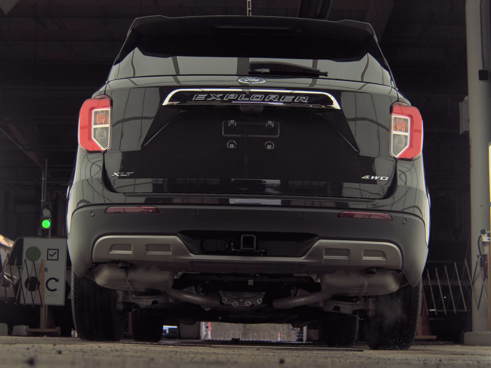 FORD EXPLORER - 8