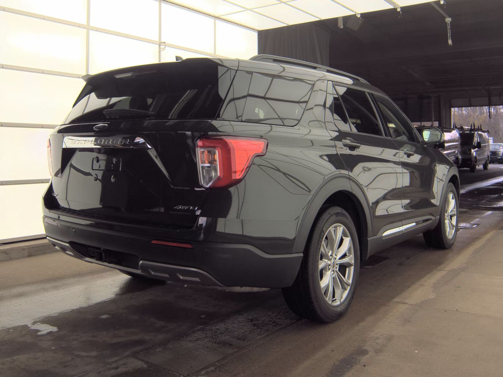 FORD EXPLORER - 6