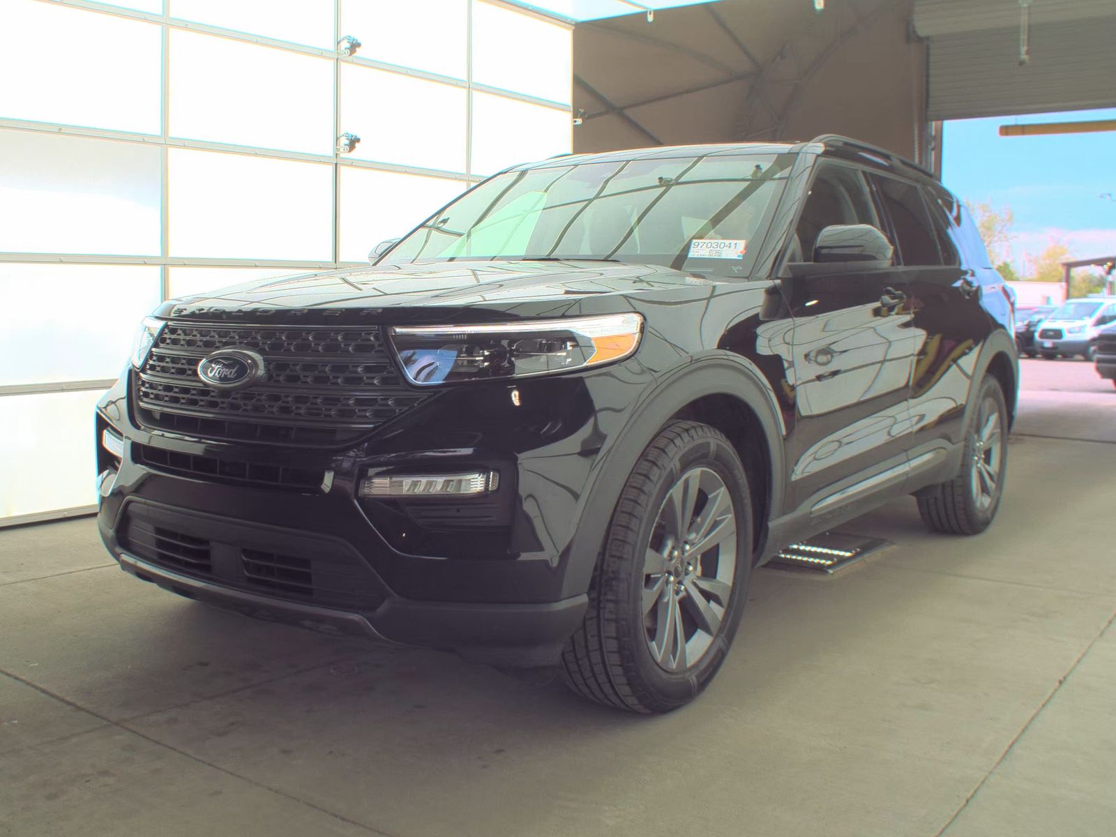 FORD EXPLORER - 1