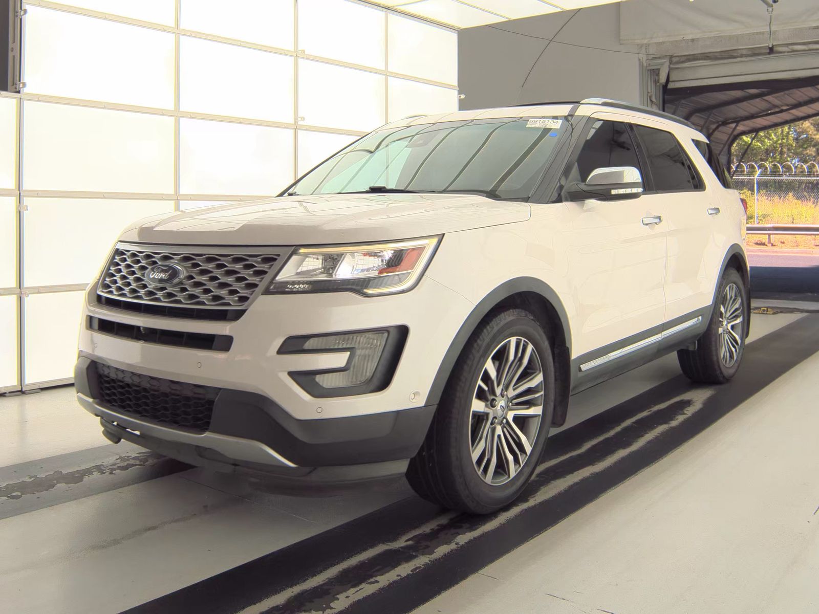 2017 Ford Explorer Platinum AWD
