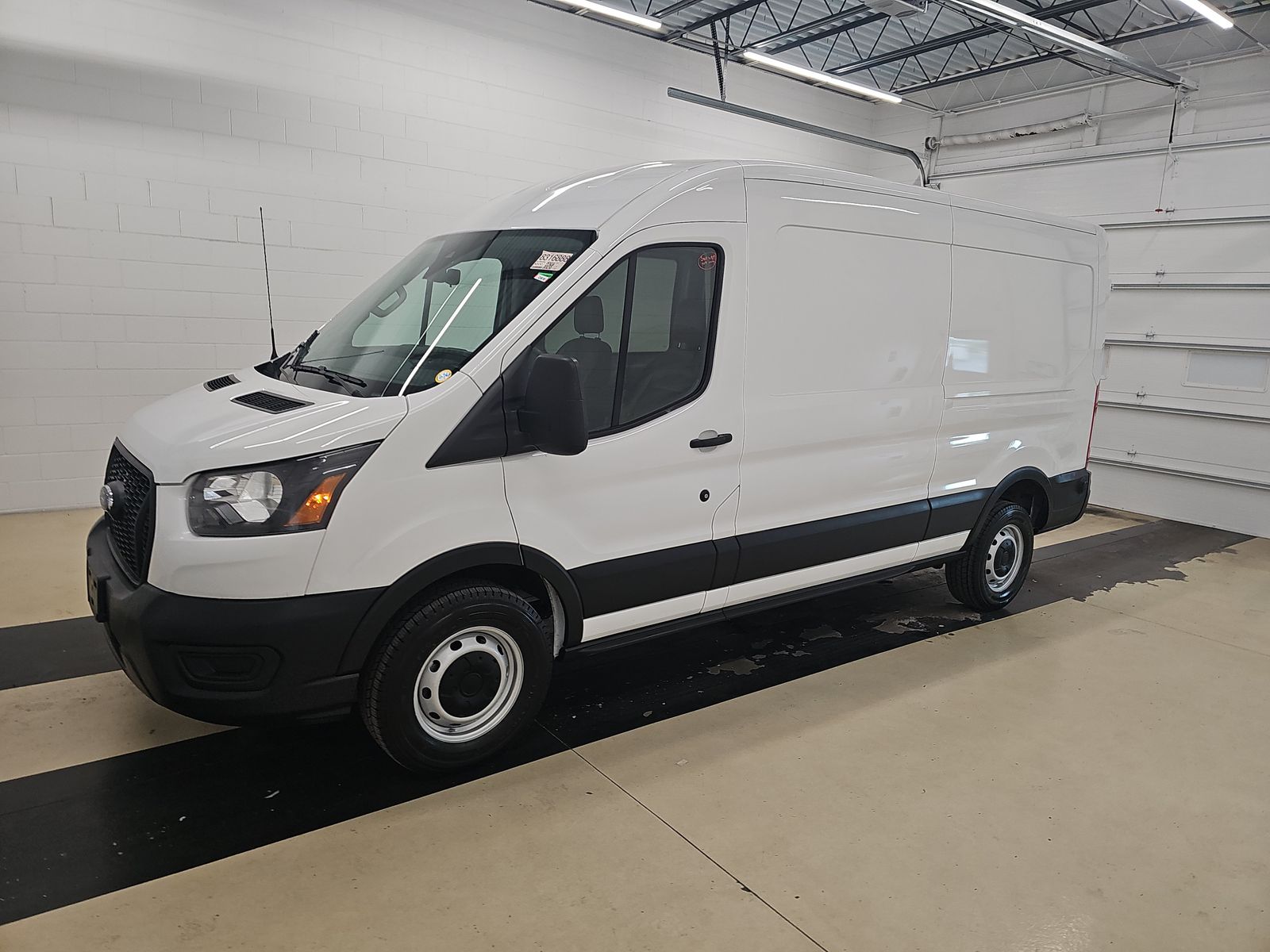 FORD TRANSIT 250 - 1