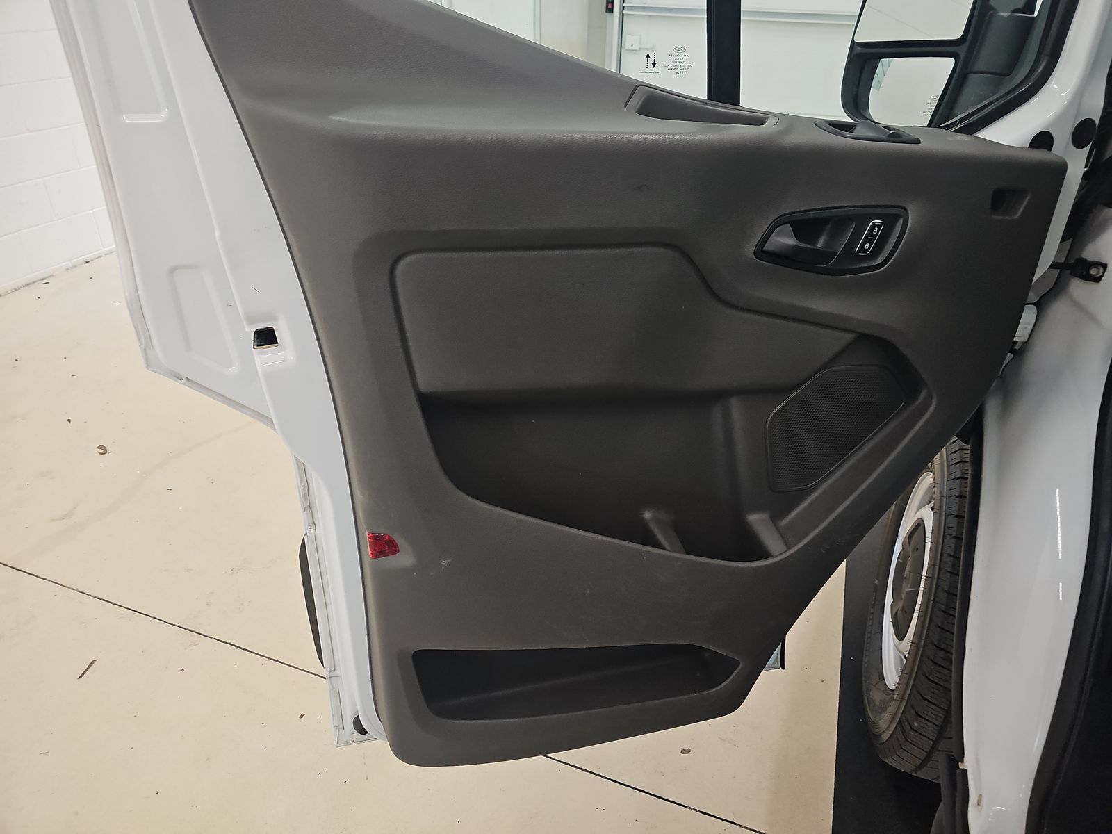 FORD TRANSIT 250 - 10