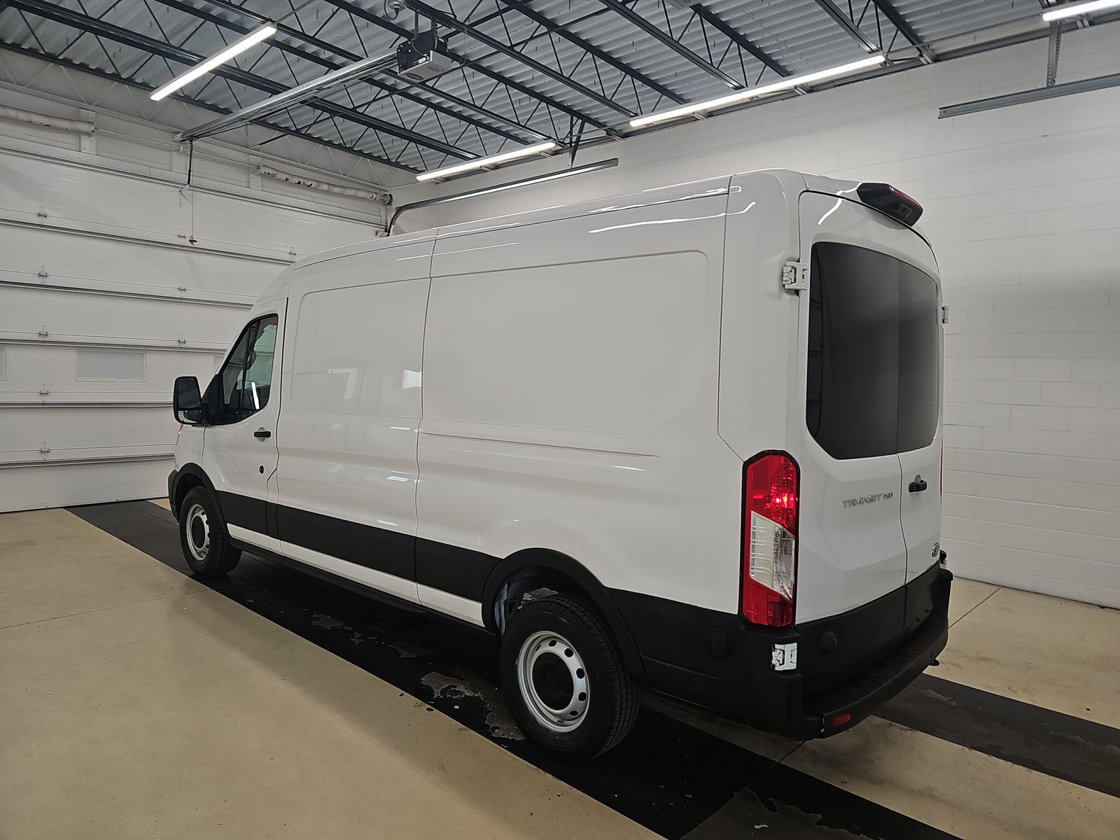 FORD TRANSIT 250 - 7