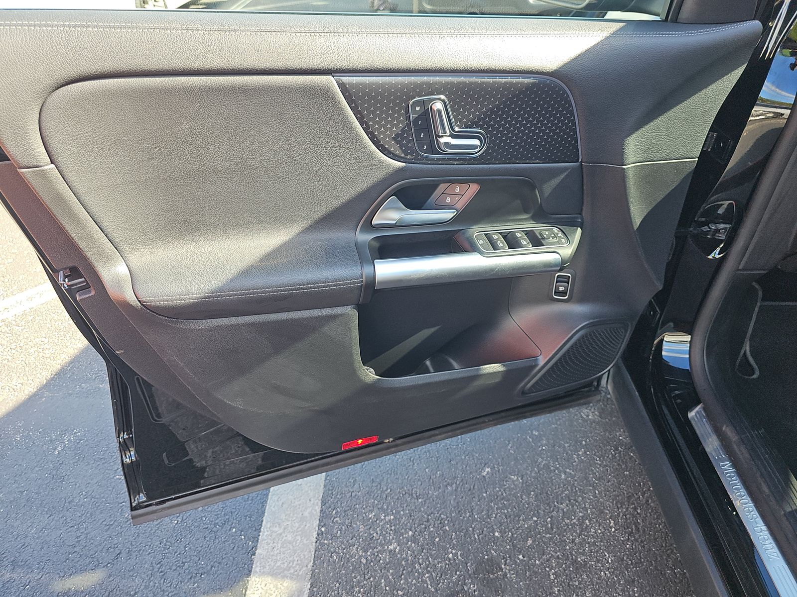 MERCEDES-BENZ GLA-CLASS - 10