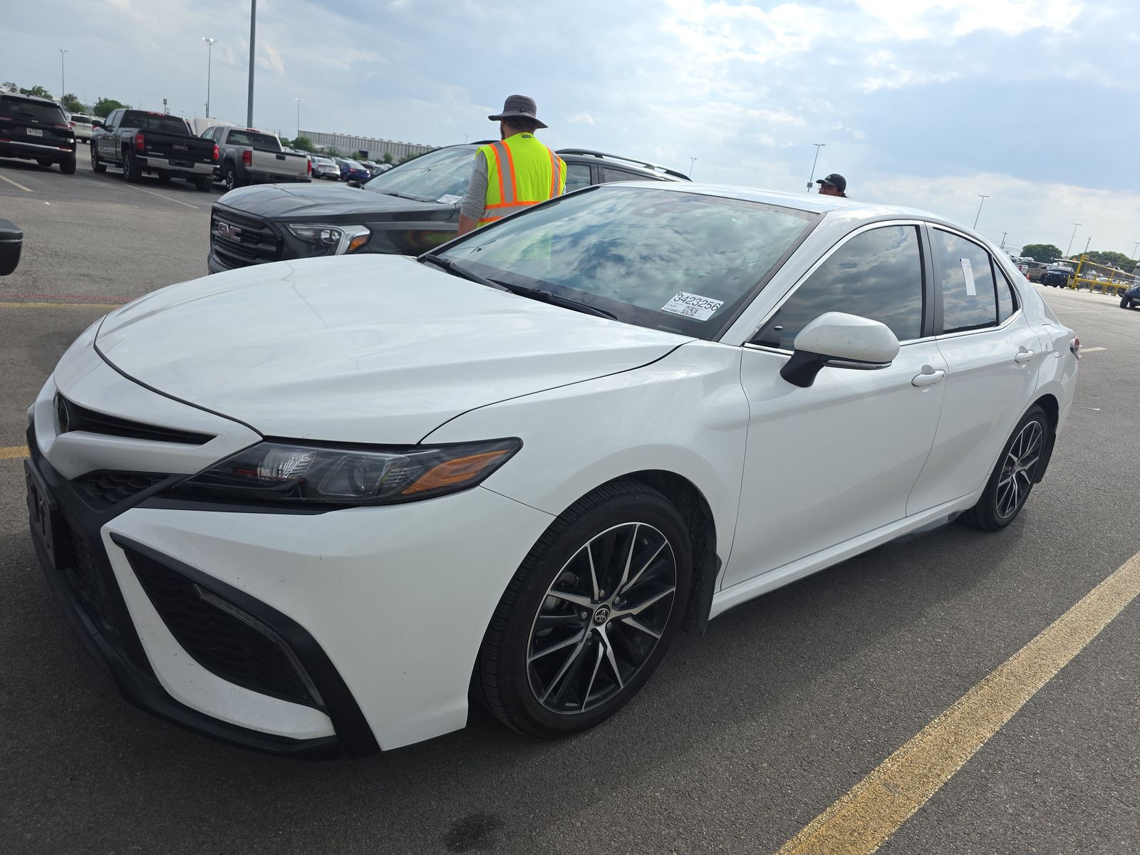 TOYOTA CAMRY - 1