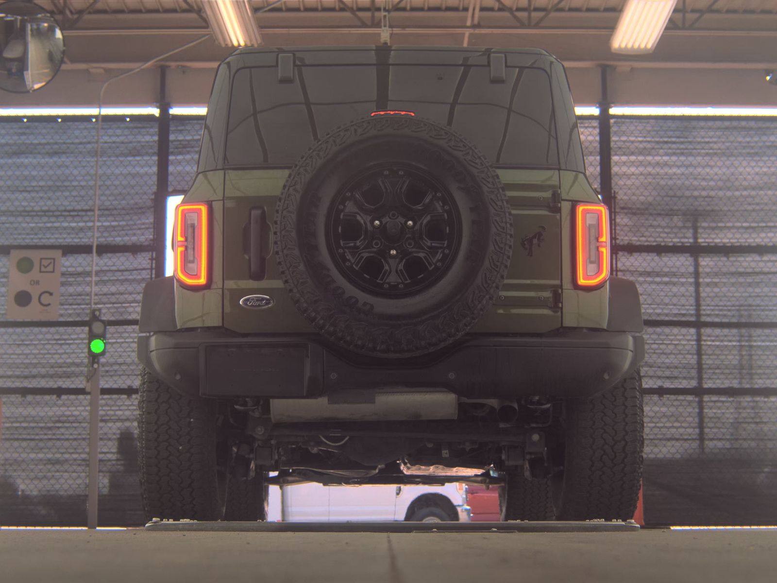 FORD BRONCO - 8