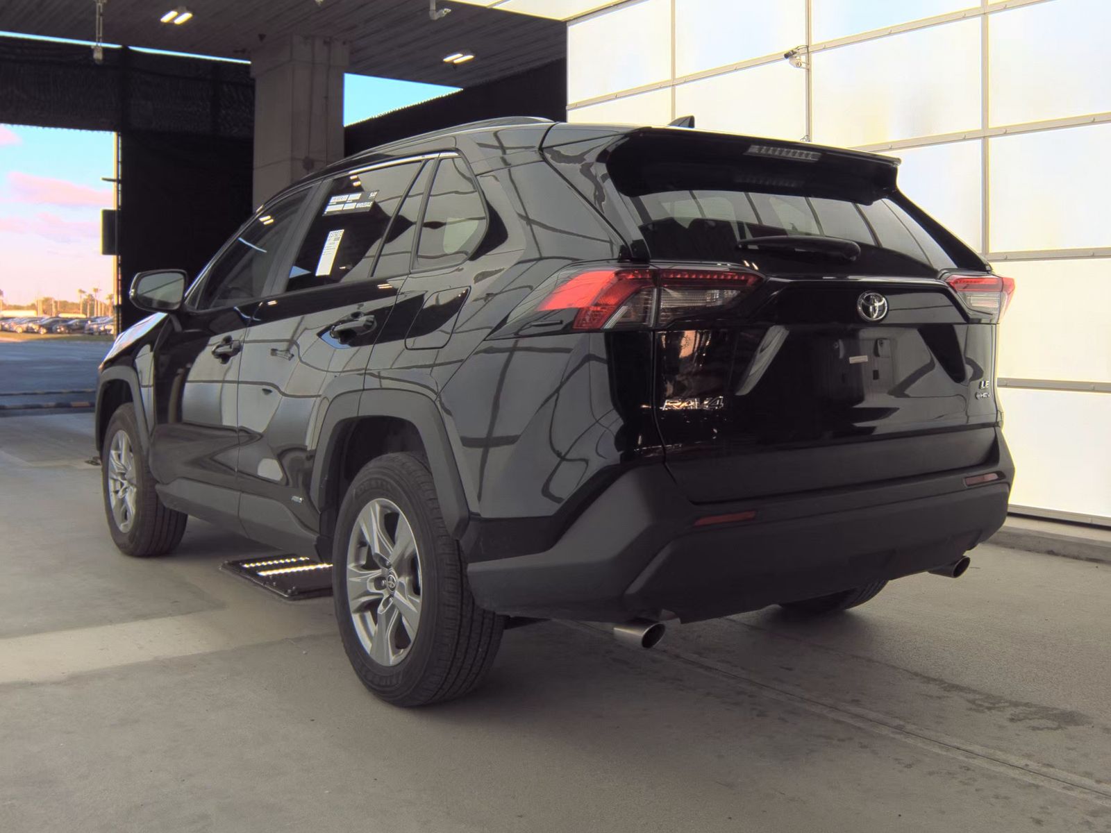 2025 Toyota RAV4 Hybrid LE AWD