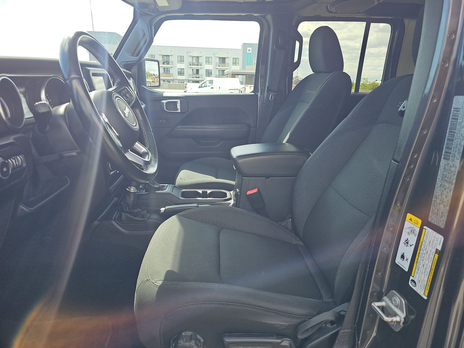 JEEP UNLIMITED SAHARA - 8