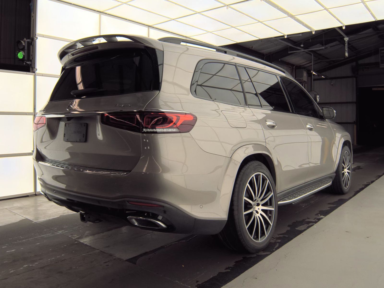 MERCEDES-BENZ GLS - 6