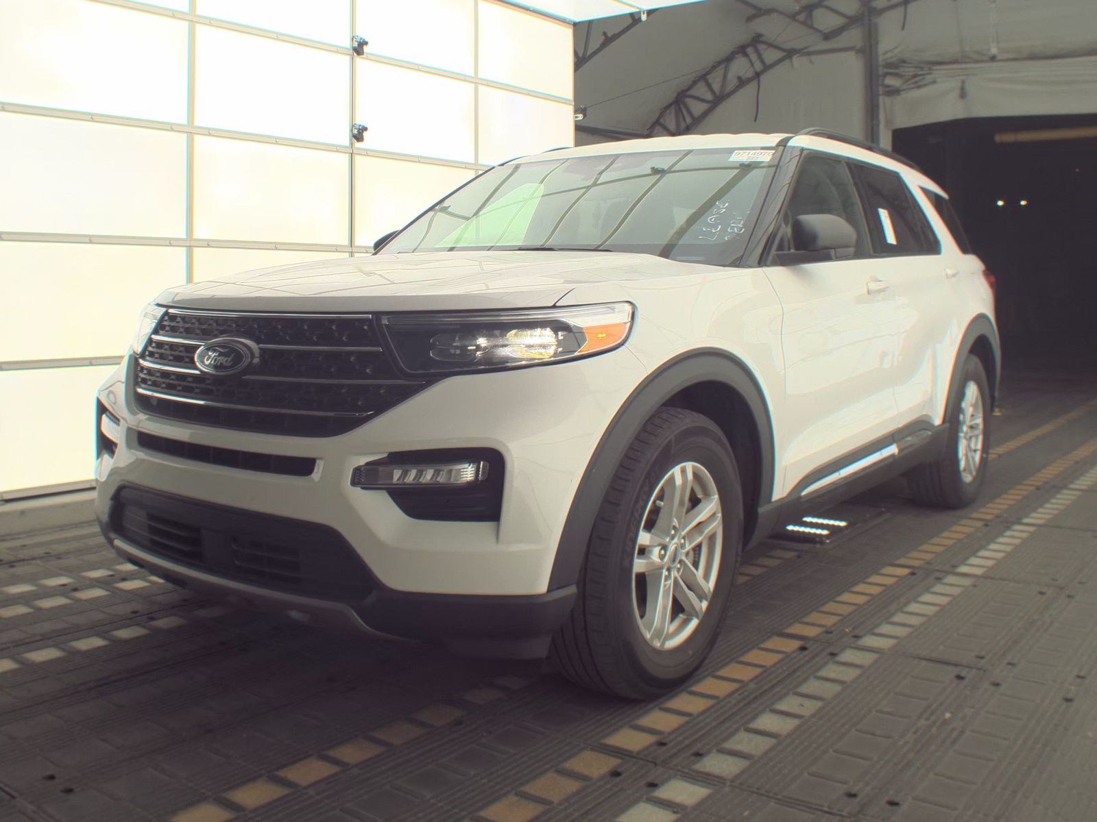 FORD EXPLORER - 1