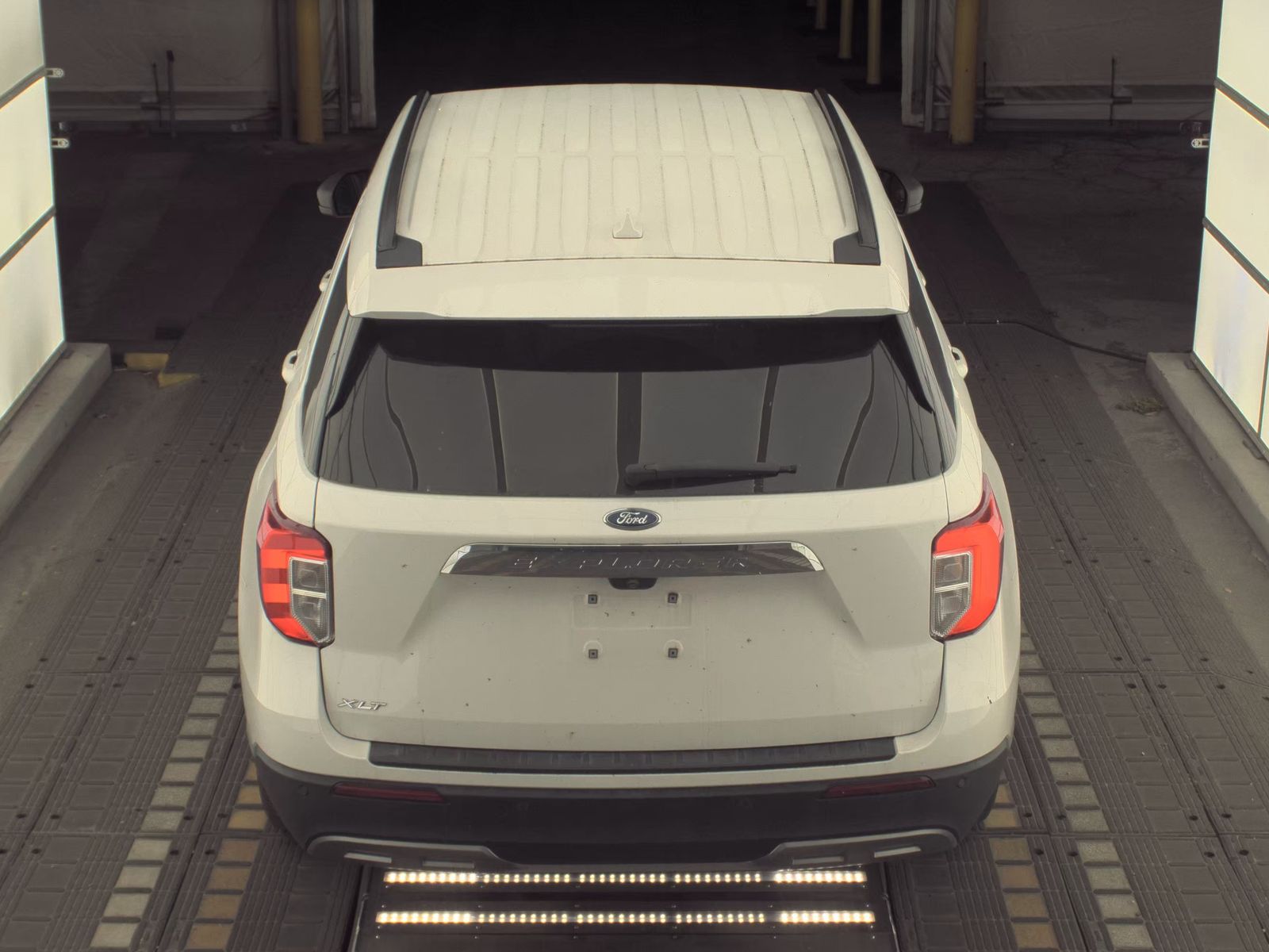 FORD EXPLORER - 7