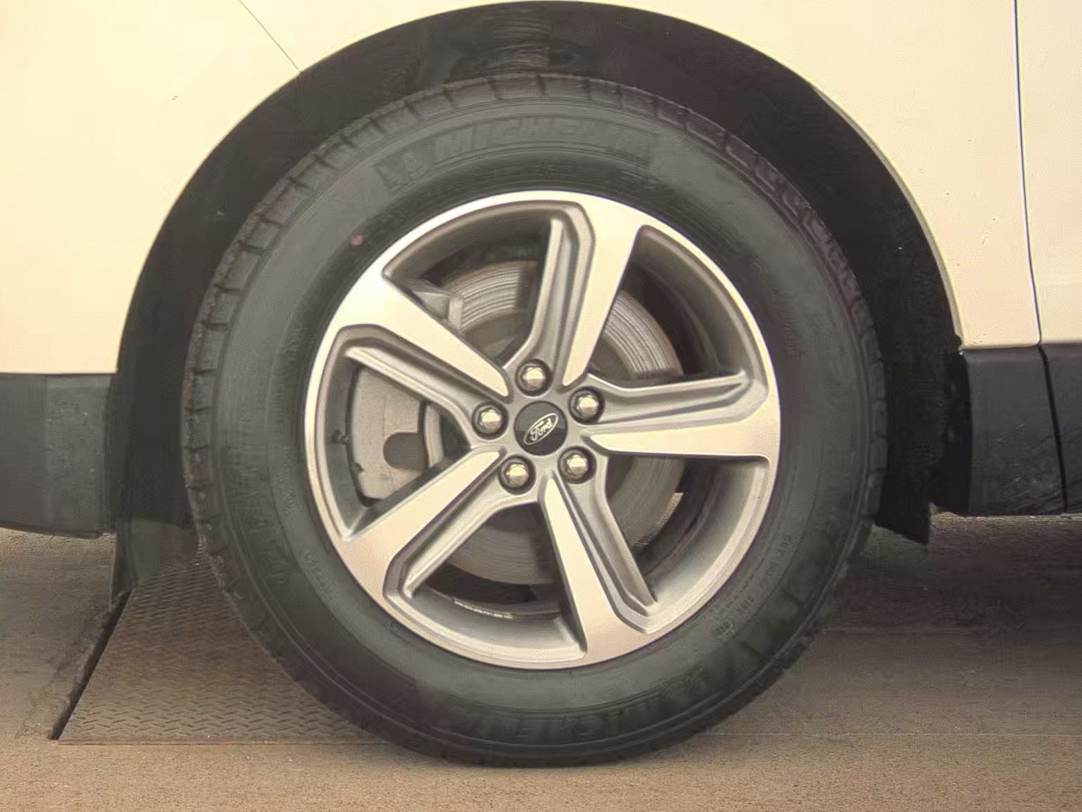 FORD EDGE - 10
