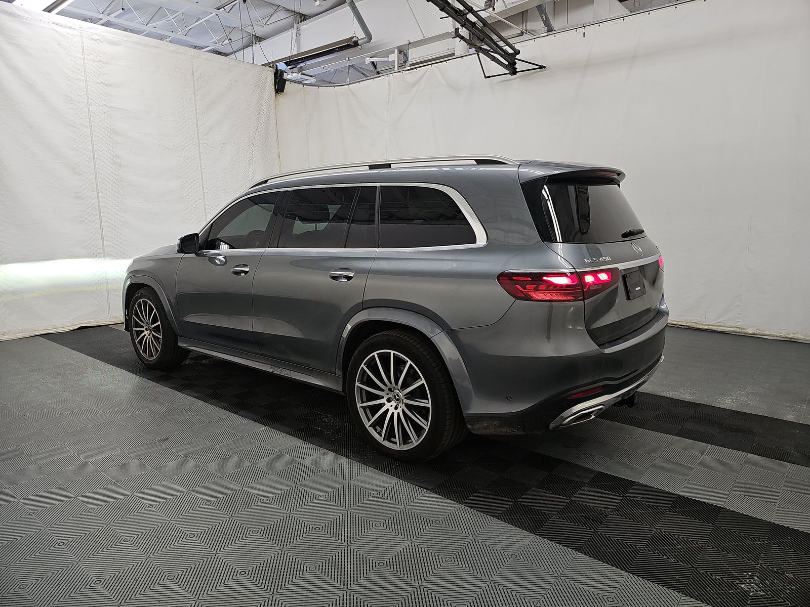 MERCEDES-BENZ GLS - 7