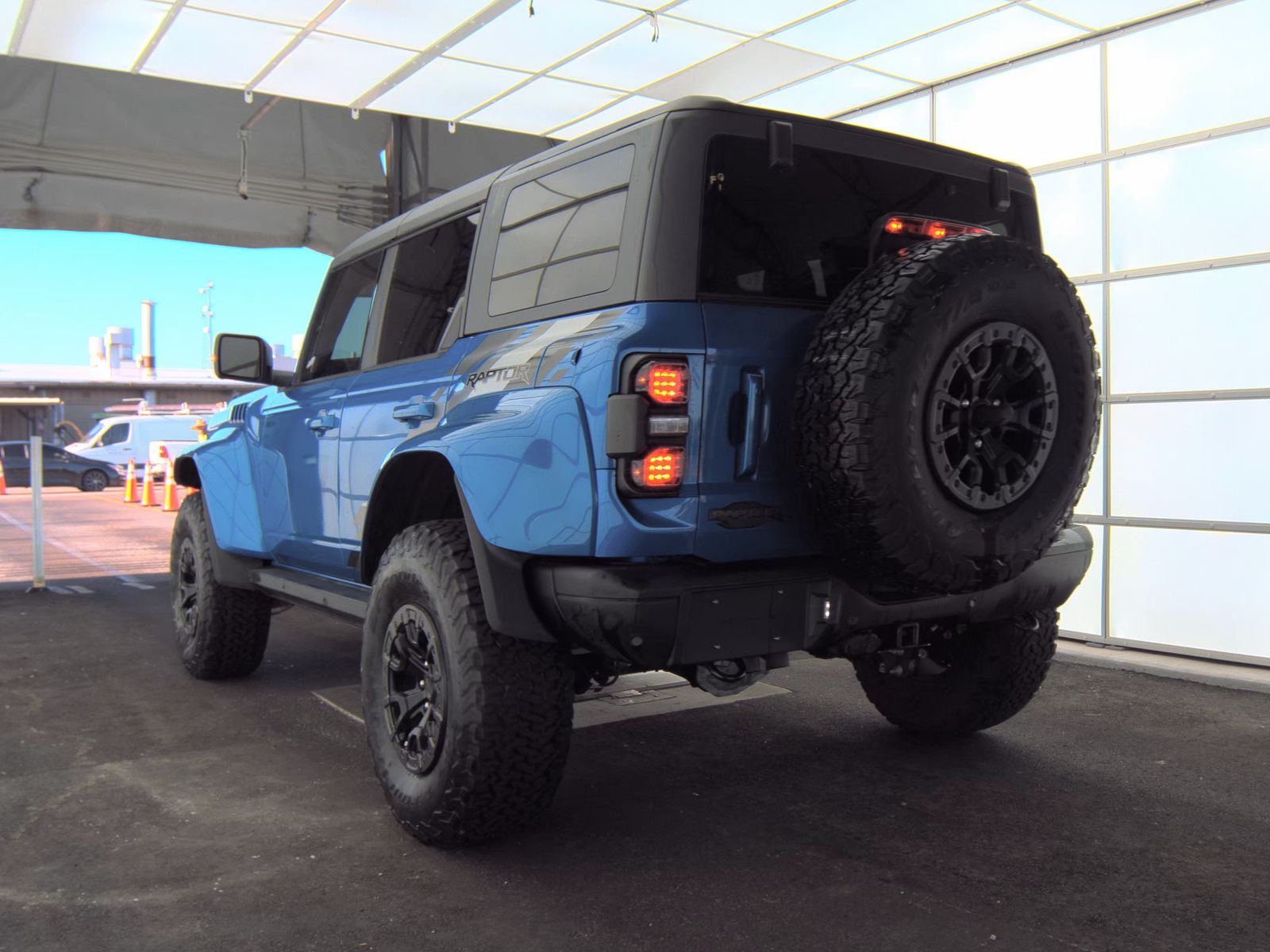 FORD BRONCO - 9