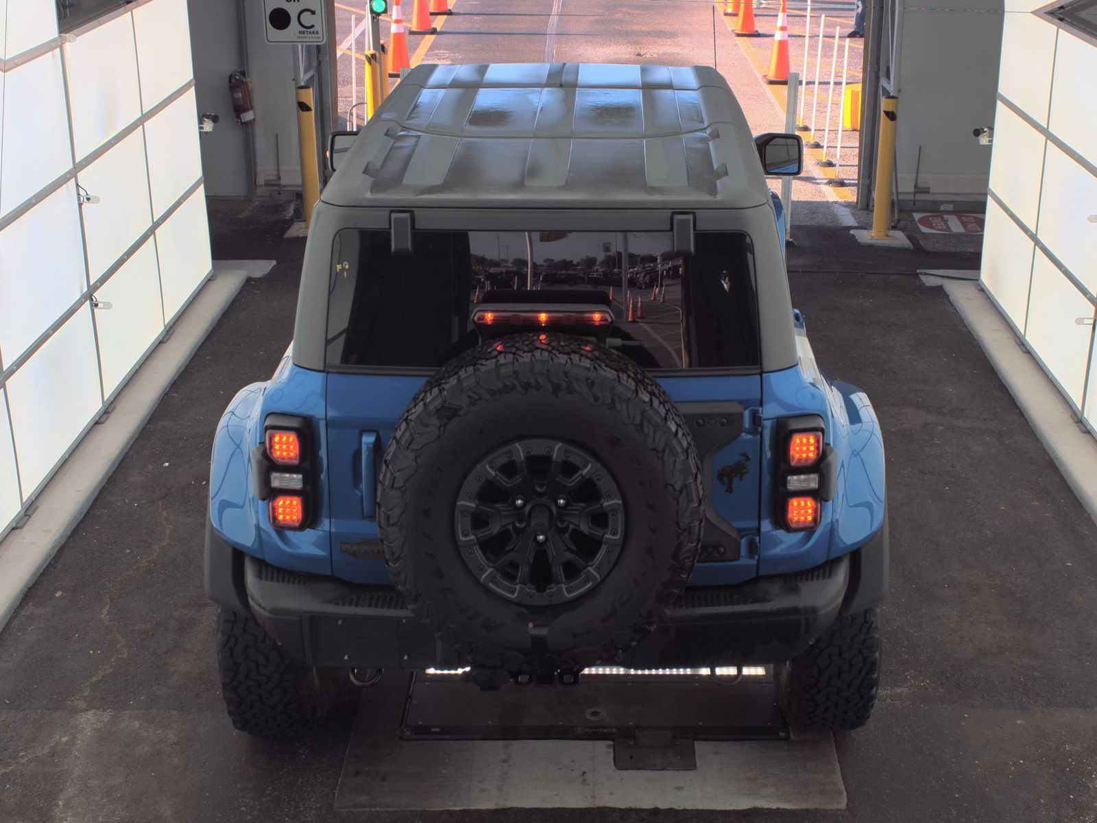 FORD BRONCO - 7