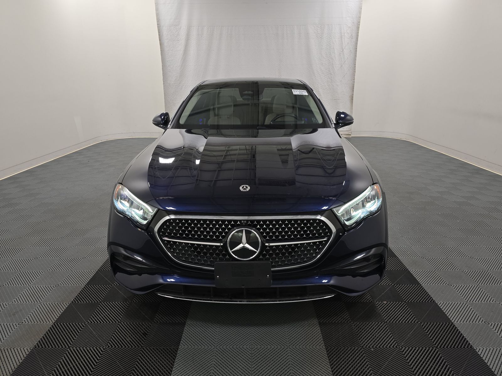 MERCEDES-BENZ E-CLASS - 3