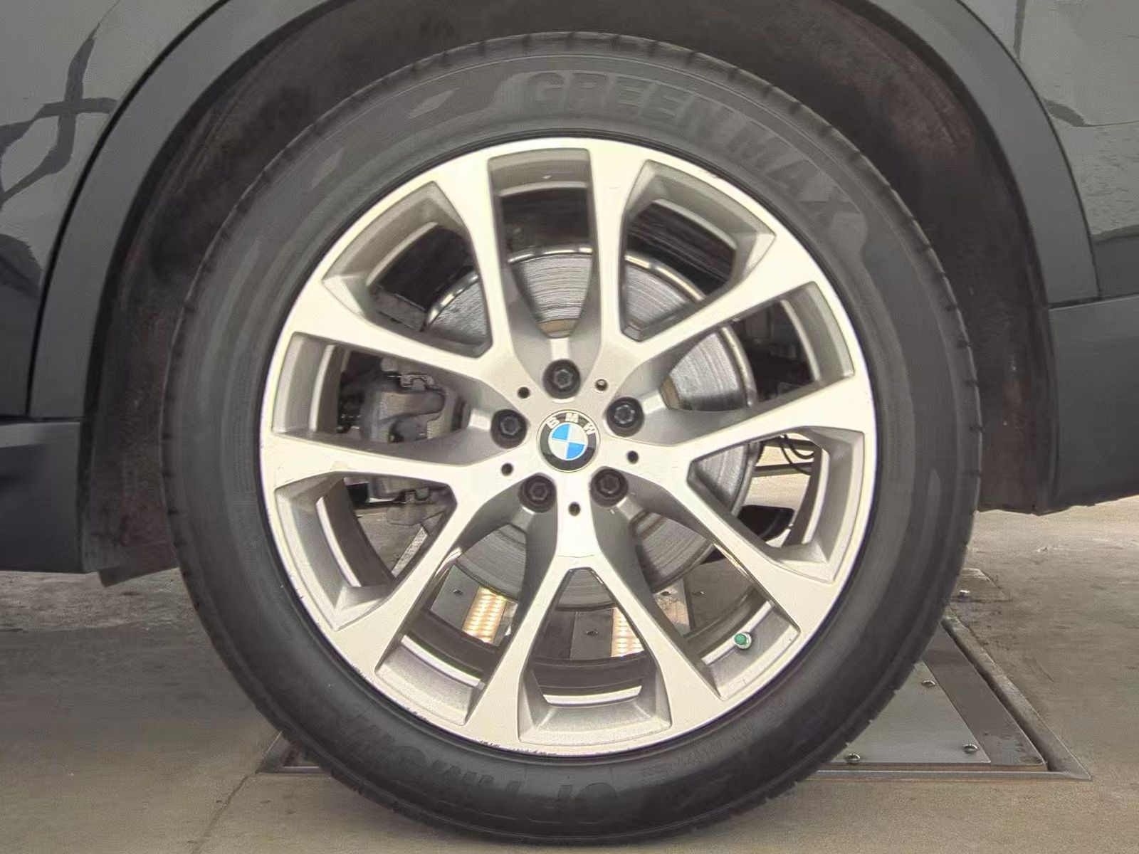 2021 BMW X5 sDrive40i RWD