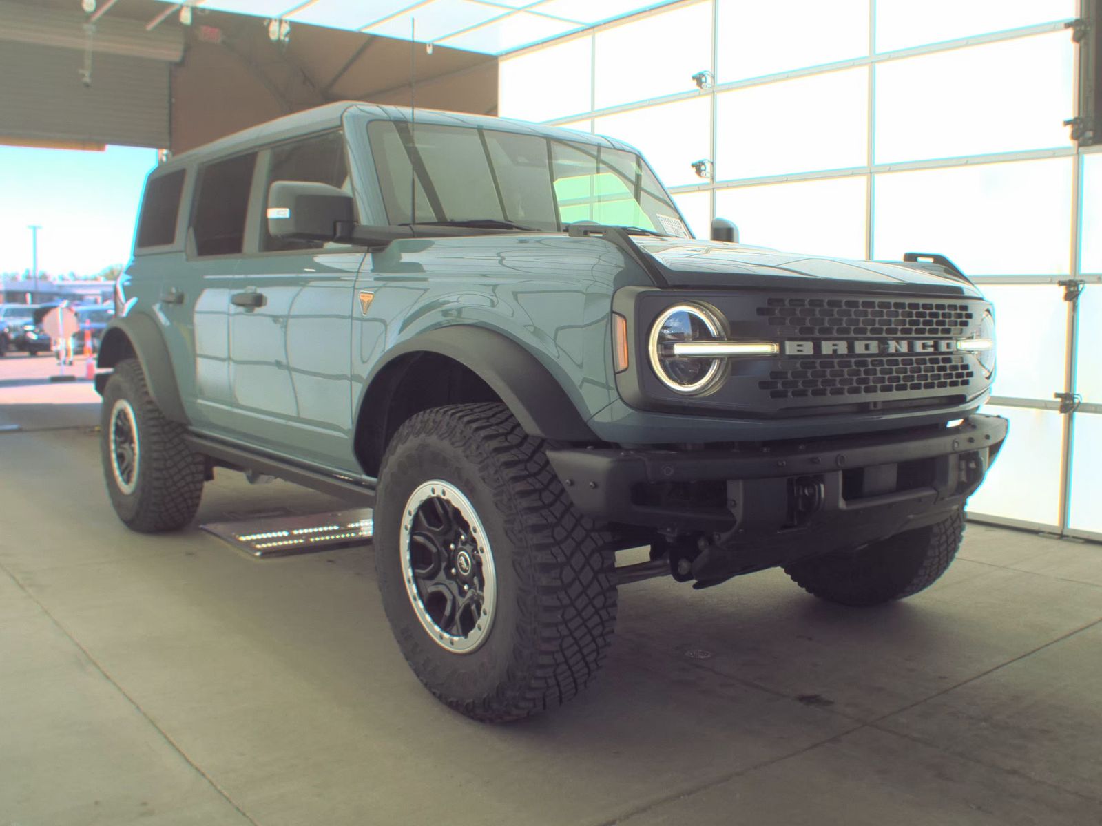 FORD BRONCO - 5