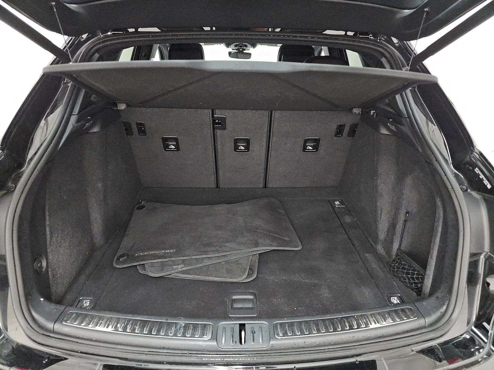 2023 Porsche Macan Base AWD