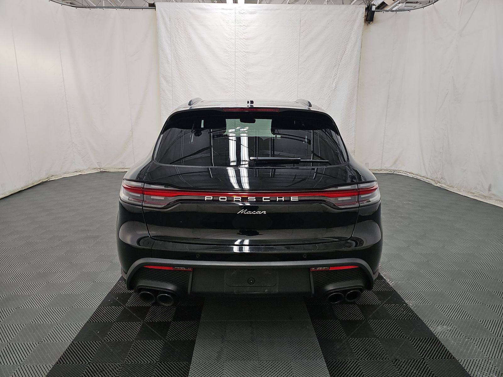2023 Porsche Macan Base AWD