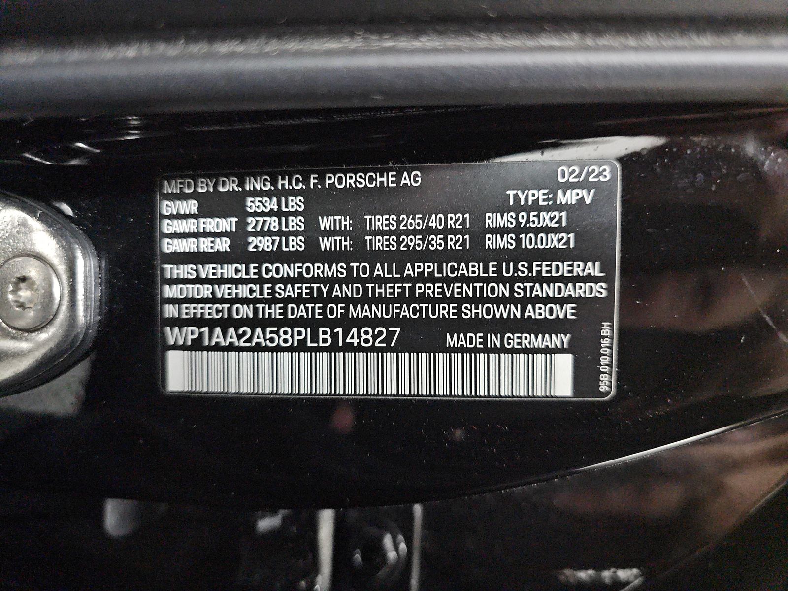 2023 Porsche Macan Base AWD