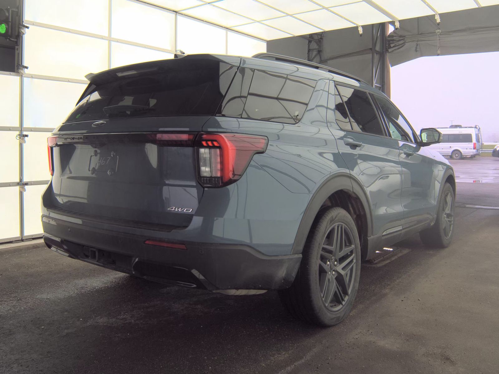 FORD EXPLORER - 6