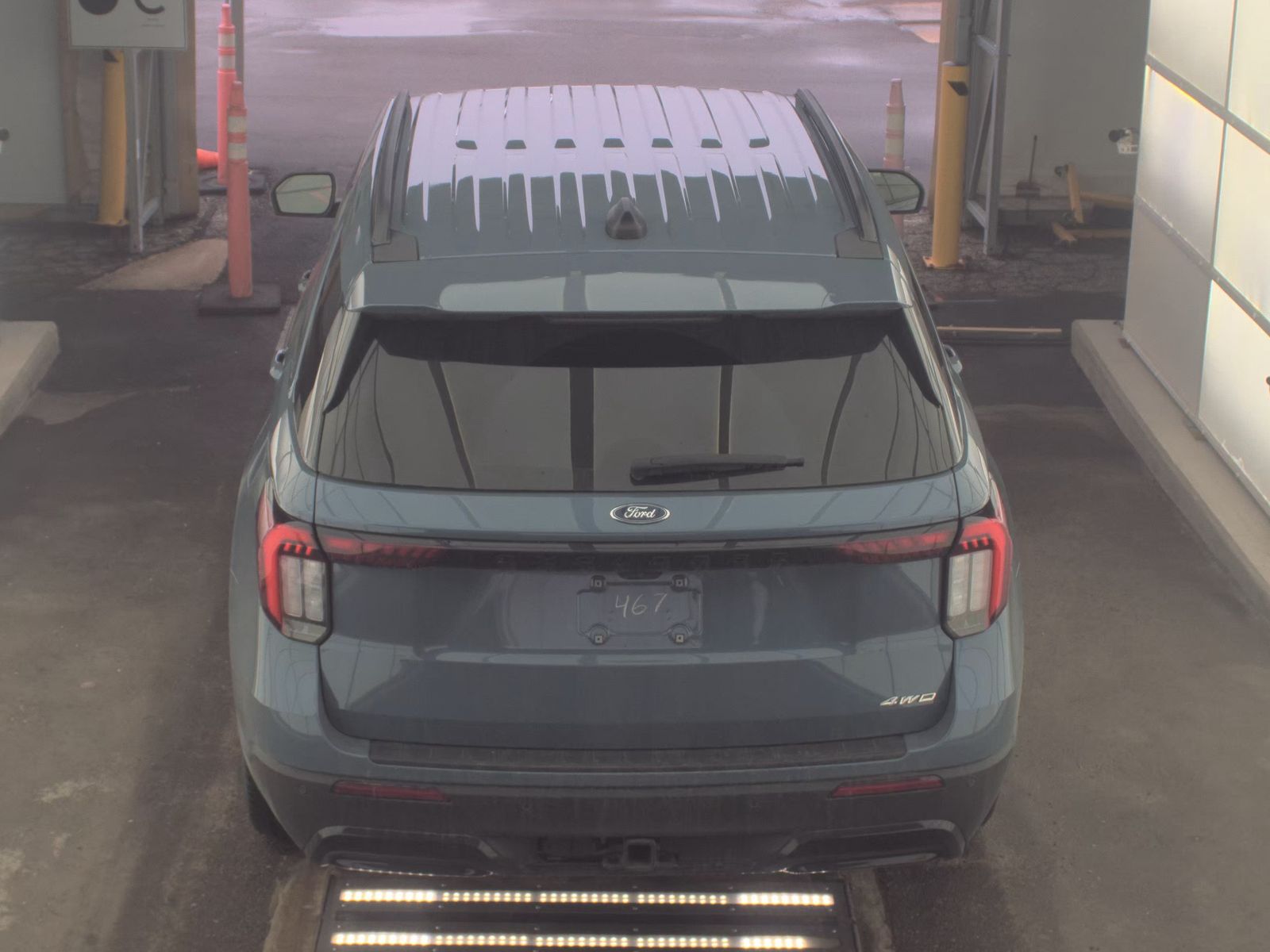 FORD EXPLORER - 7
