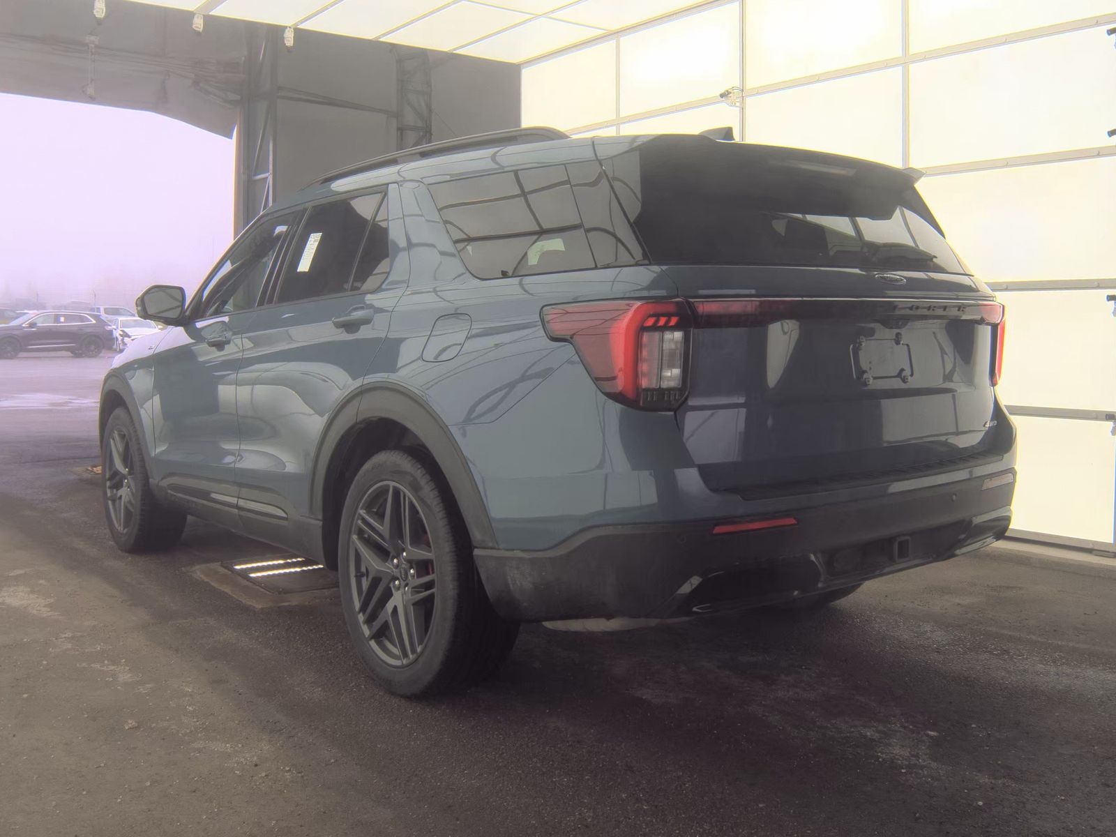 FORD EXPLORER - 9