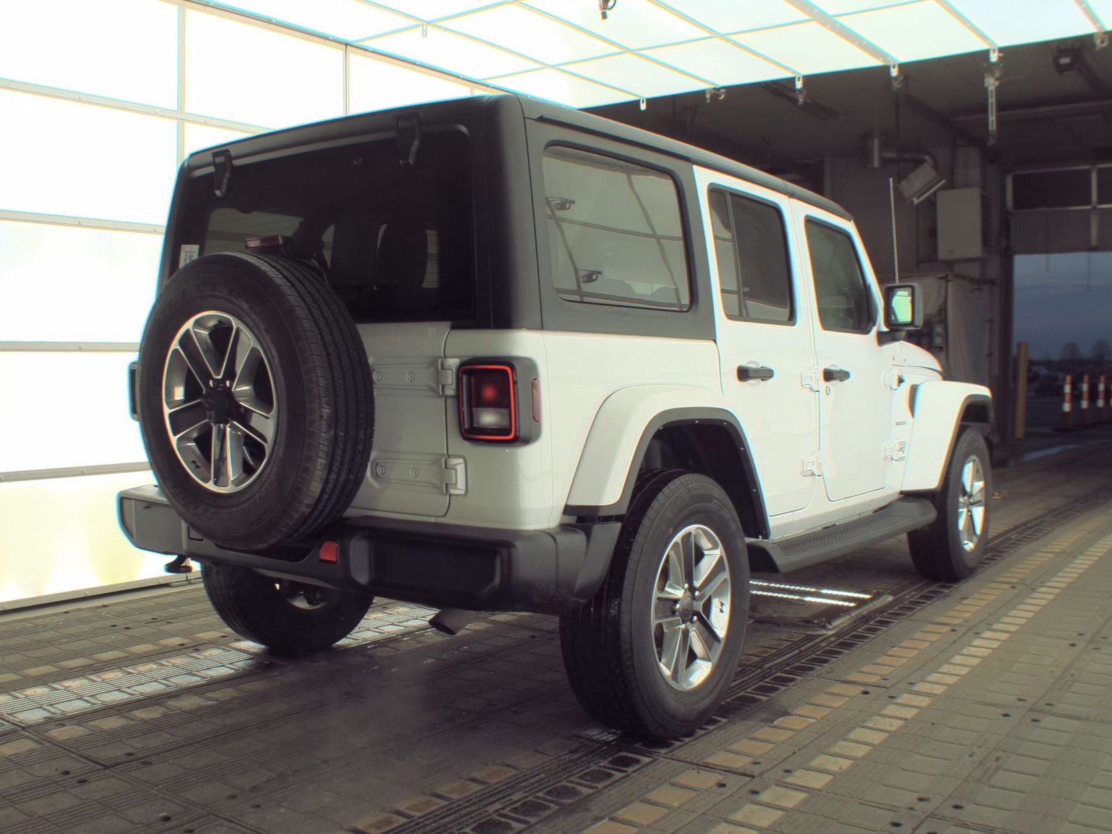 JEEP UNLIMITED SAHARA - 6