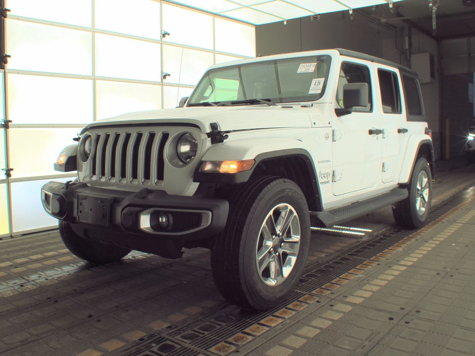 JEEP UNLIMITED SAHARA - 1