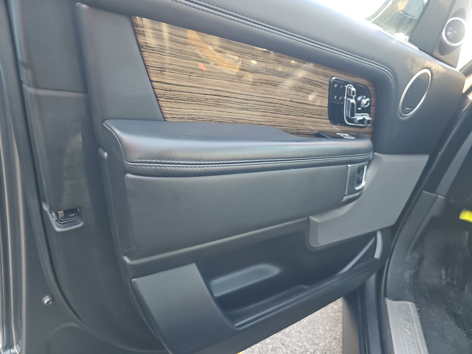 LAND ROVER RANGE ROVER - 10