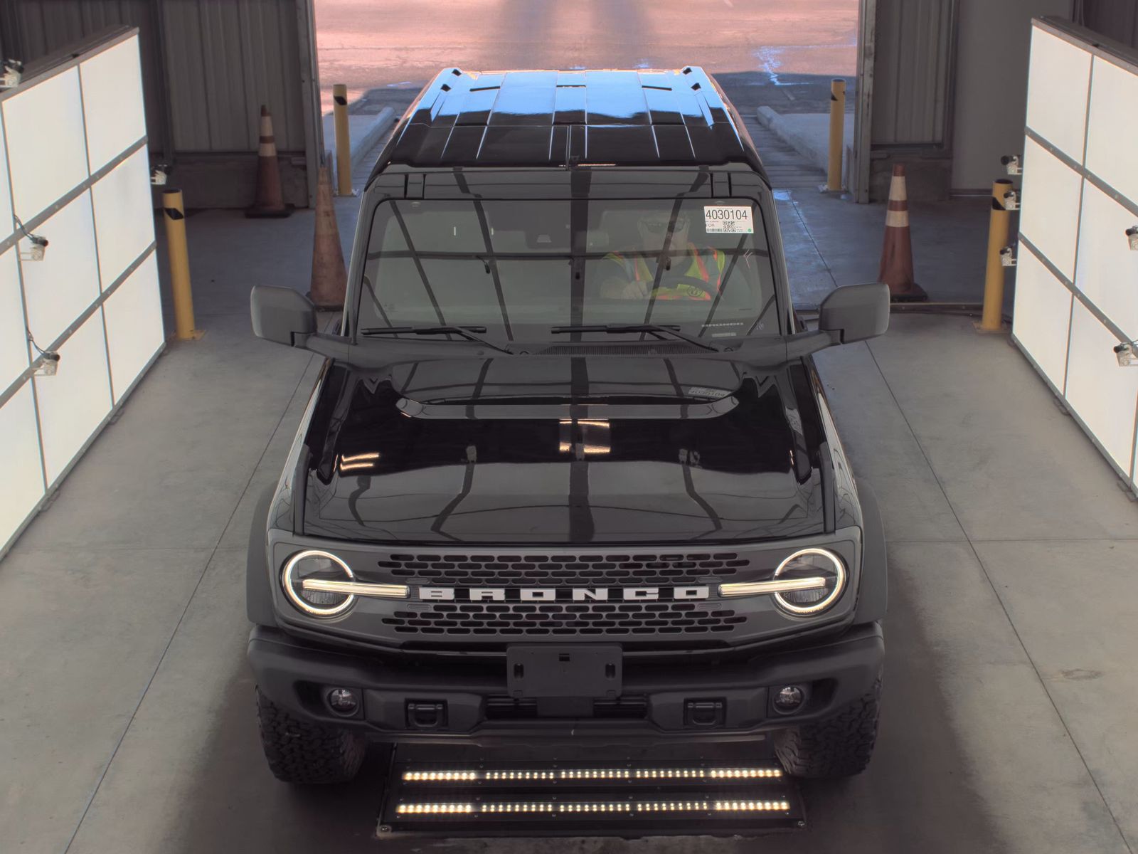 FORD BRONCO - 3