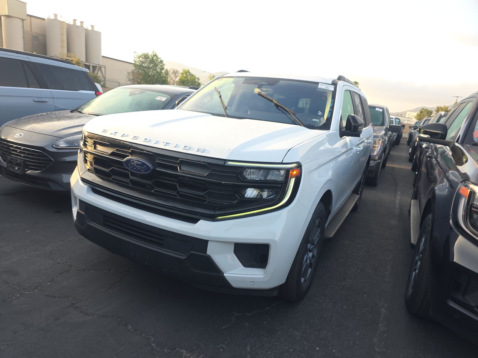 FORD EXPEDITION - 1