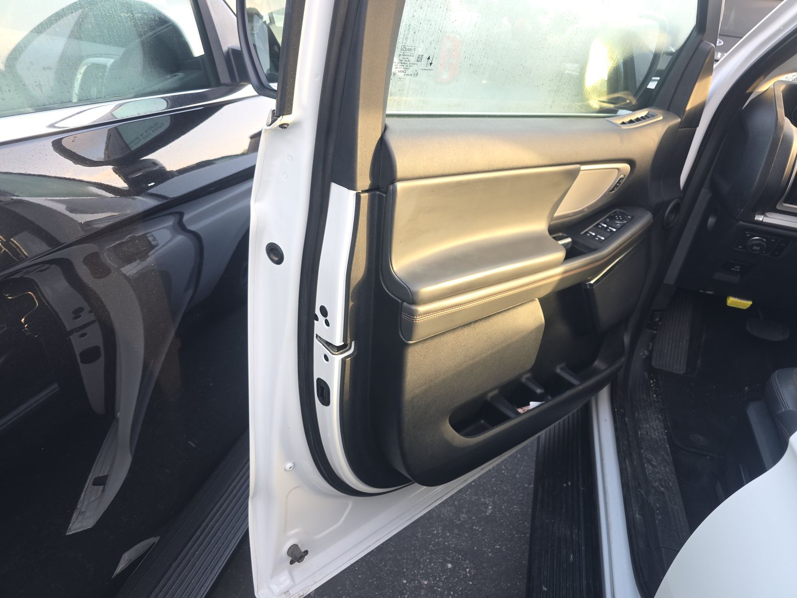 FORD EXPEDITION - 10
