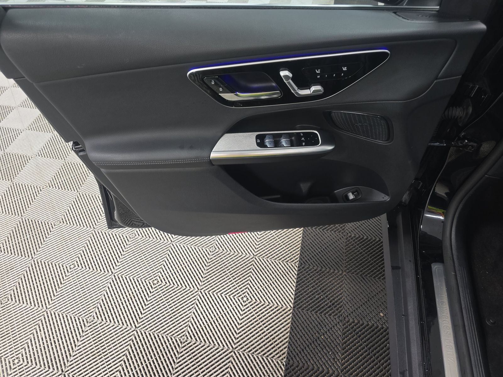 MERCEDES-BENZ GLC-CLASS - 10