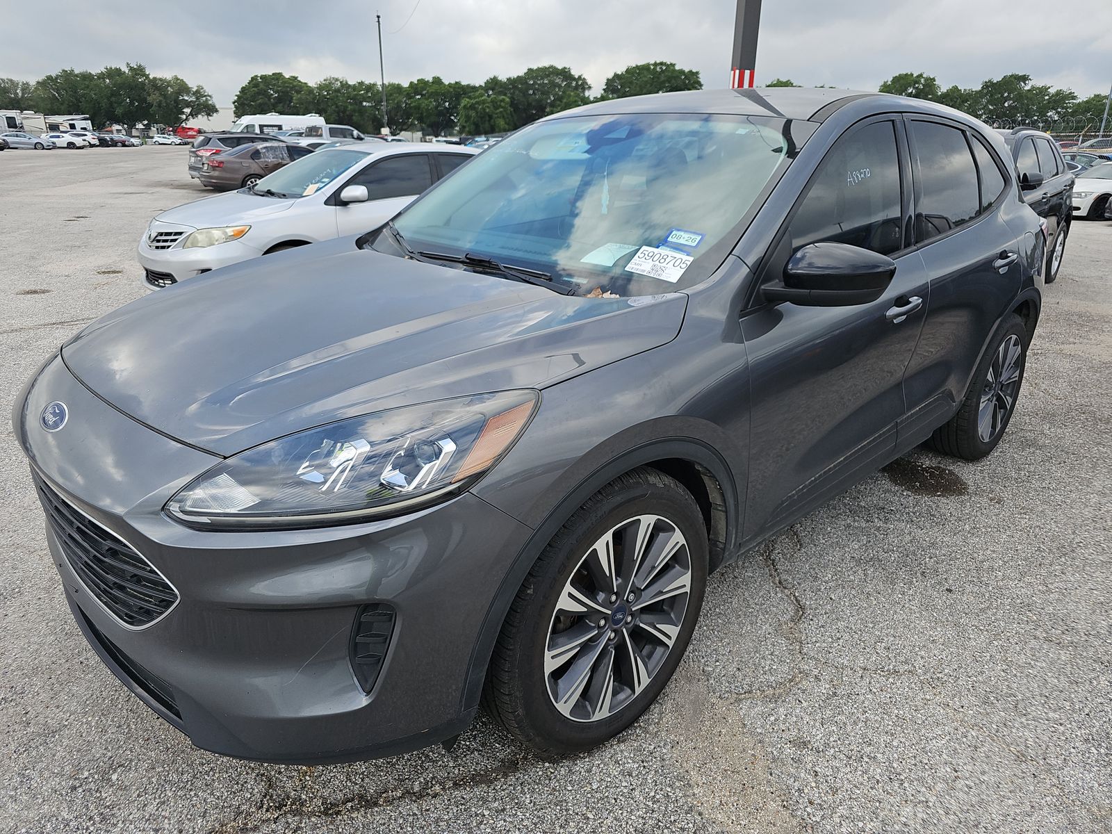 FORD ESCAPE - 1