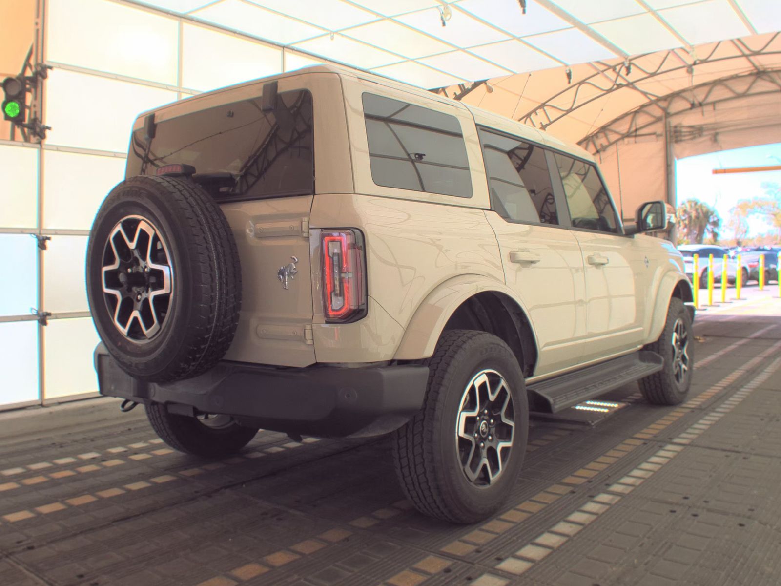 FORD BRONCO - 6