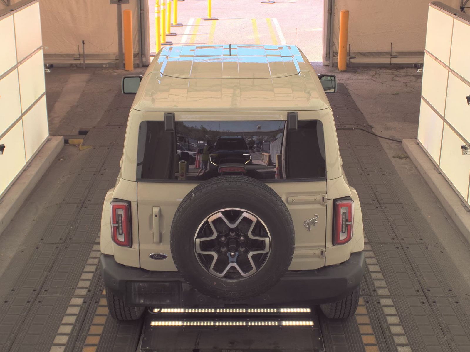 FORD BRONCO - 7