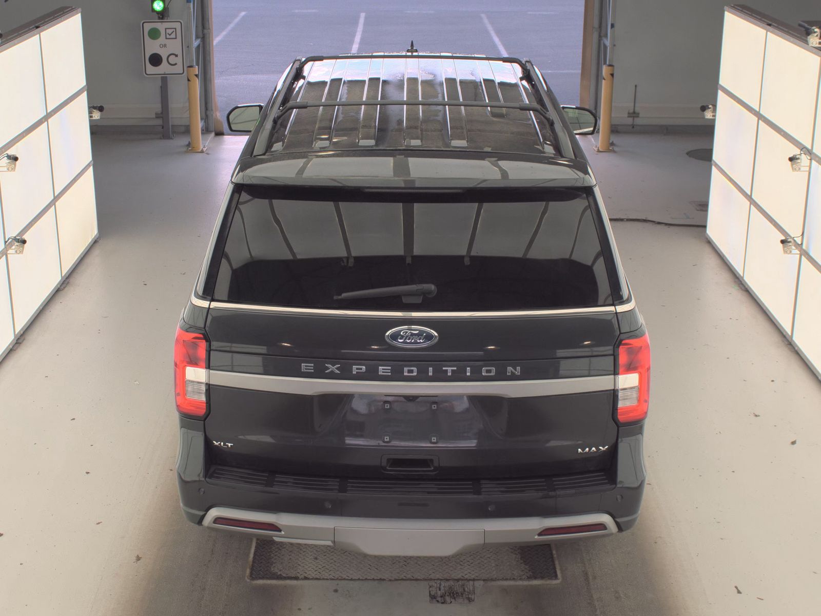 FORD EXPEDITION MAX - 7