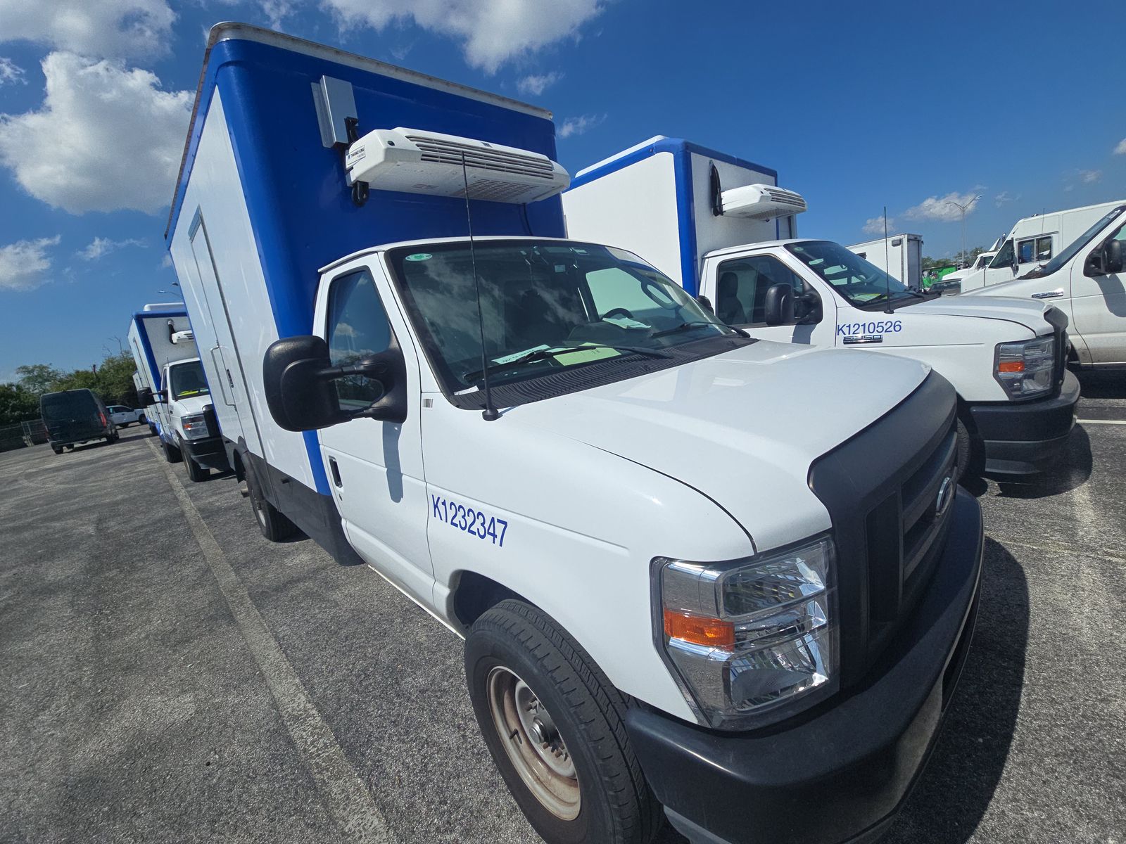 FORD E-350 - 4