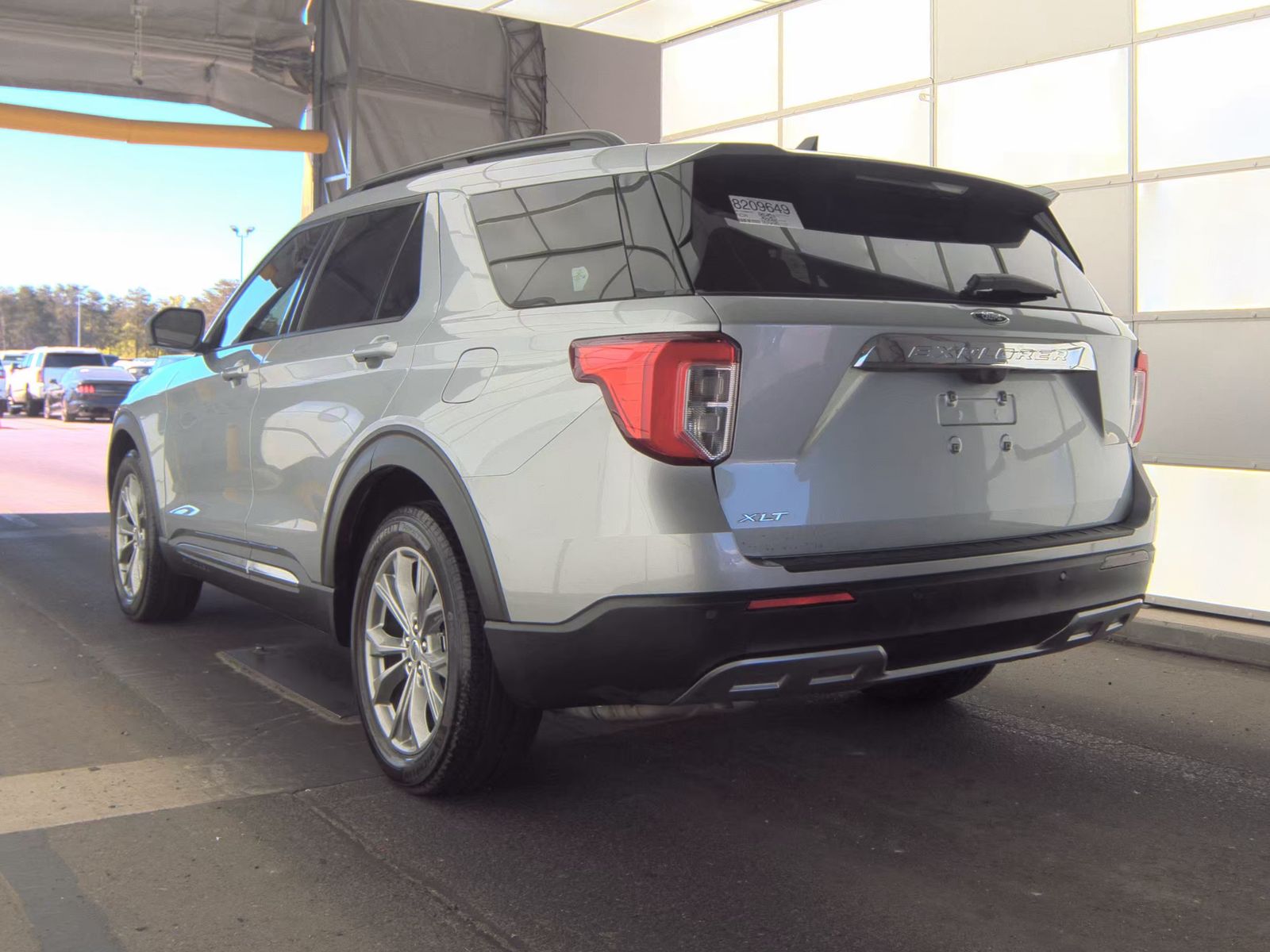 FORD EXPLORER - 9