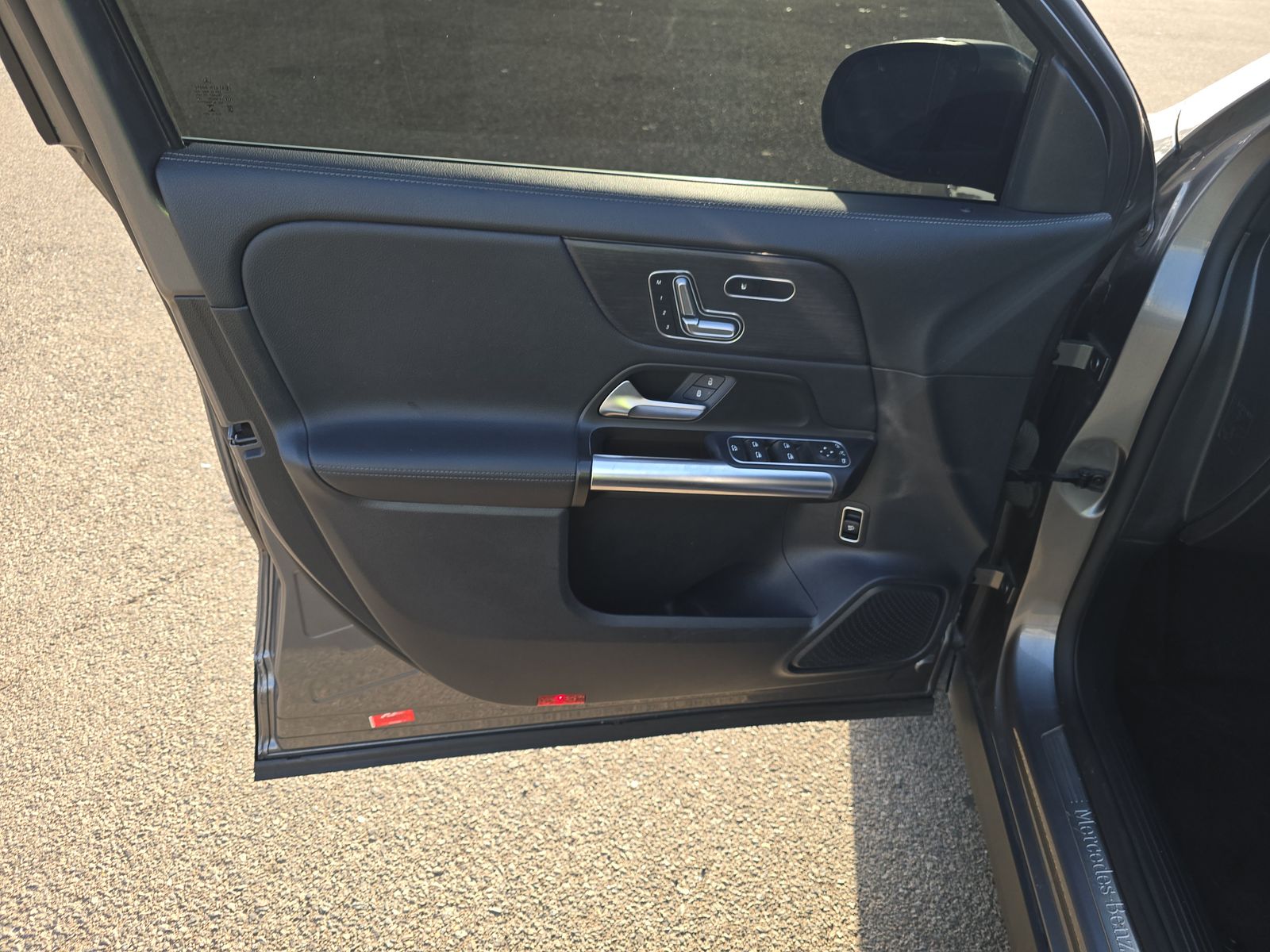 MERCEDES-BENZ GLA-CLASS - 10